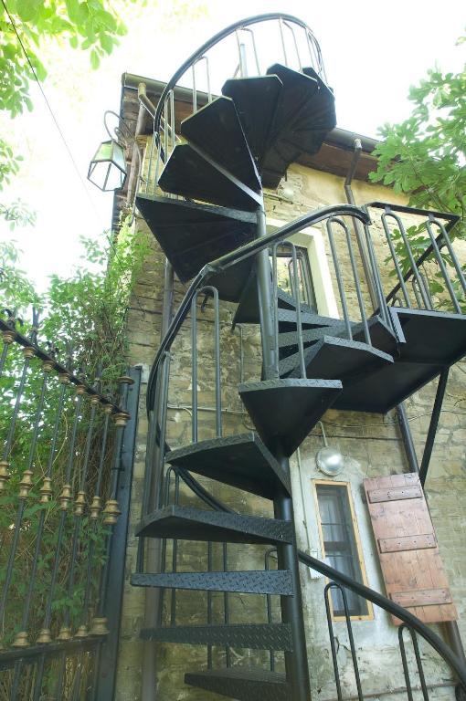 Hostal Pra De Mande Viano Exterior foto